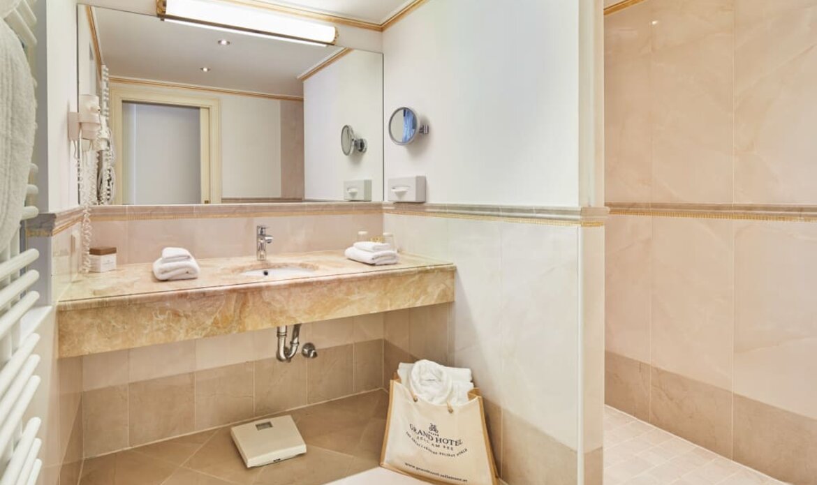 Zeller See, hotel room: holidays by the lake in Salzburg