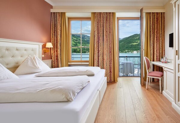 Lakeview room, Zell am See, Austria for your holidays