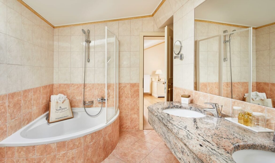 Cosy room in Zell am See with lake-view, Salzburg