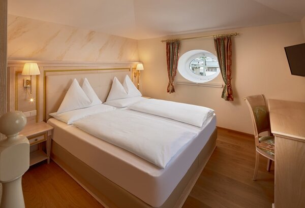 Hotel with lake-view Zell am See– our Junior-Suite