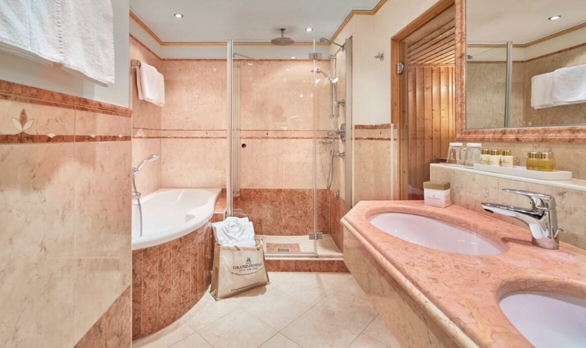 Suite in Zell am See with balcony and lake-view, Salzburg