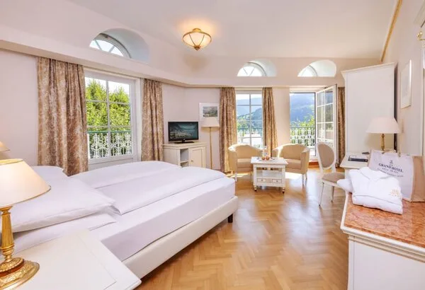 Feines Hotelzimmer in Zell am See mit Balkon & Seeblick